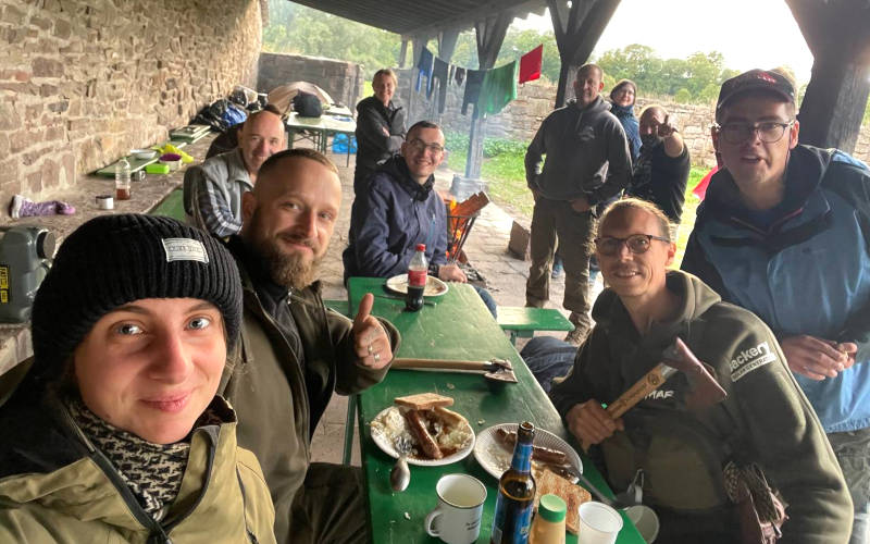 Bushcraft Wesertal - 2022 - Bushcraftgruppe am Wasserschloss Wlmersen